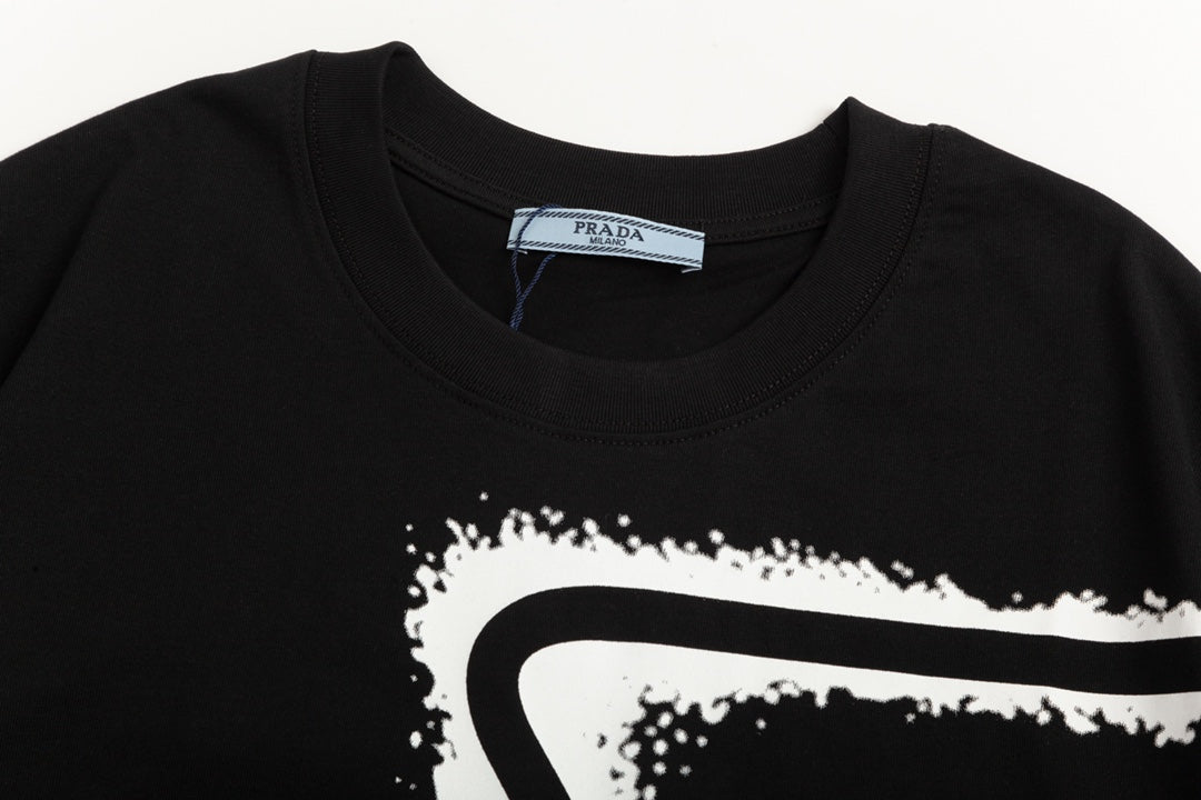 P t-shirt