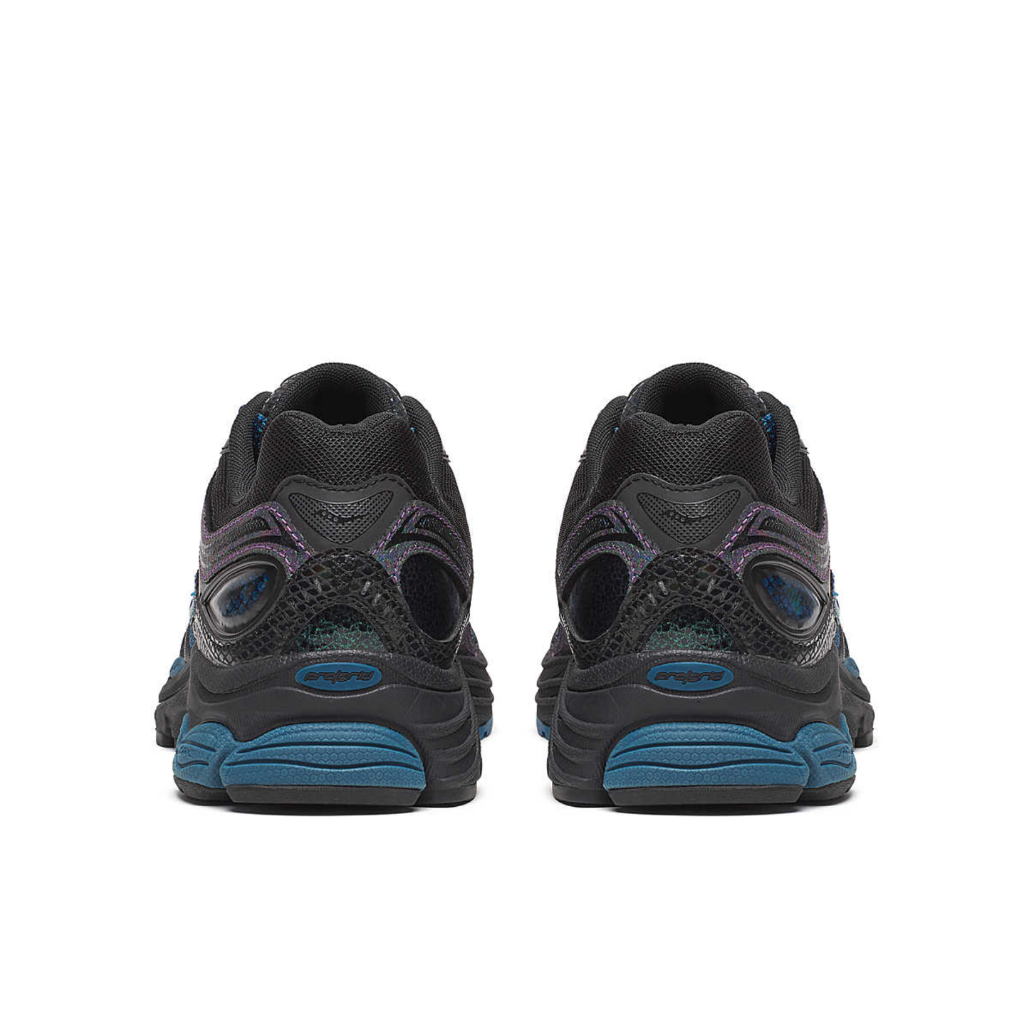 S Sneakers