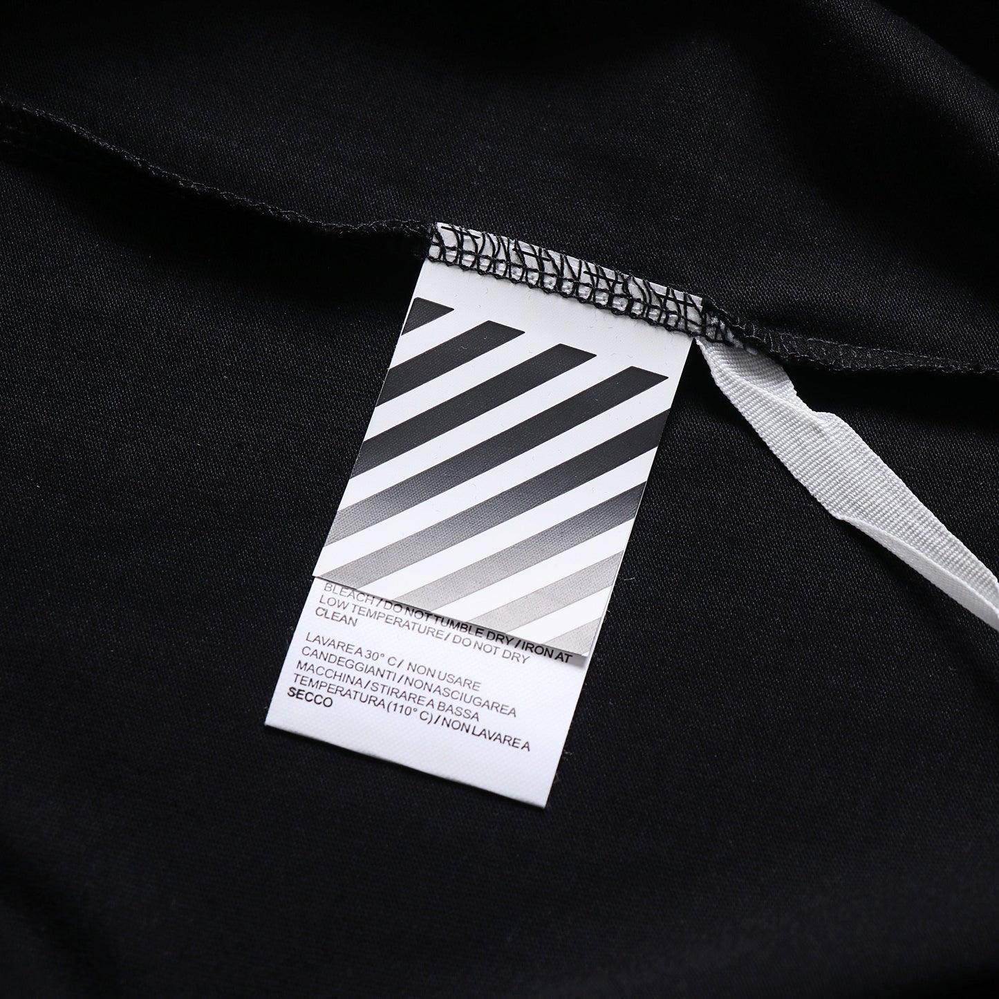 O t-shirt