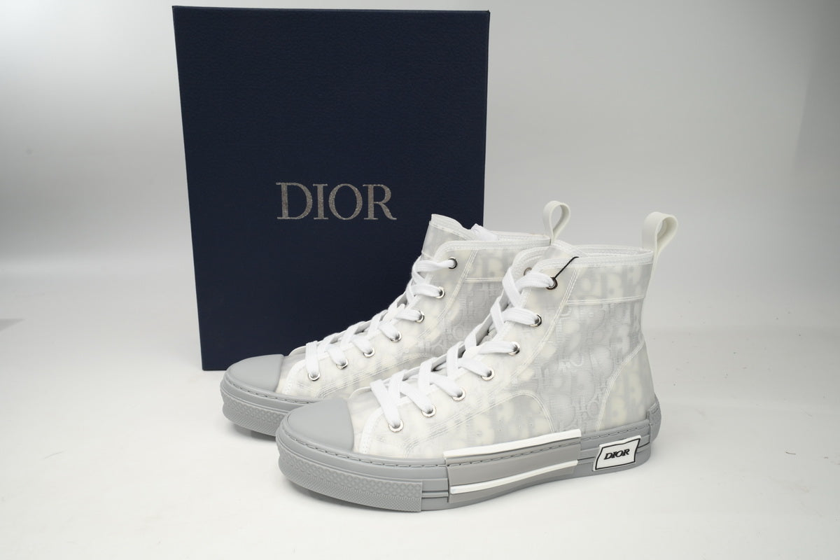 D Sneakaers stylish