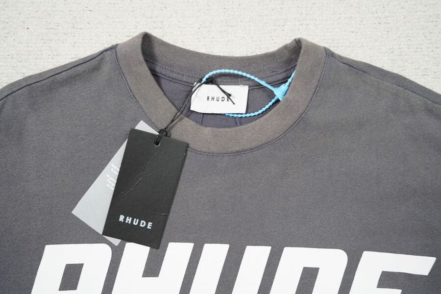 R T-shirt