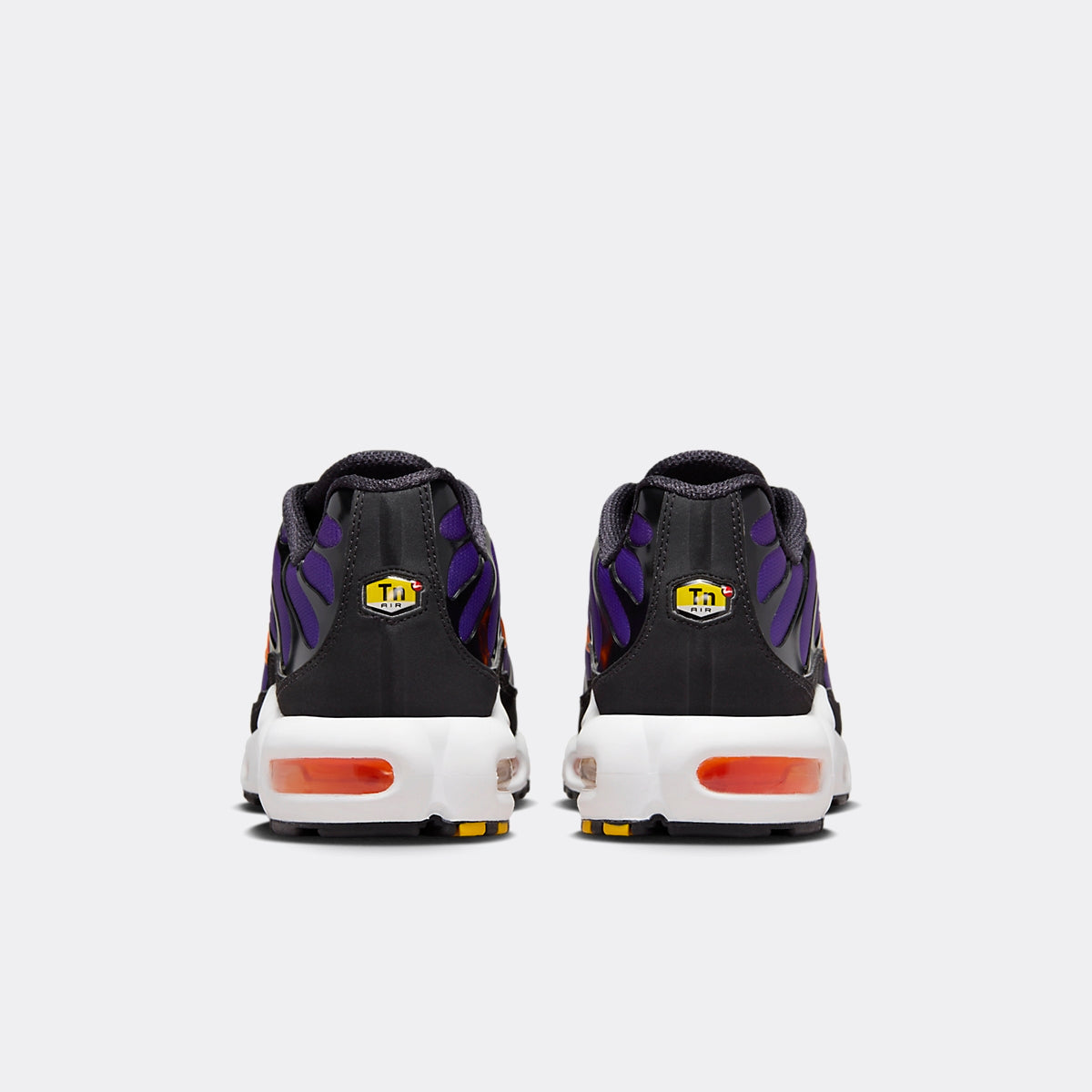 N Sneakers