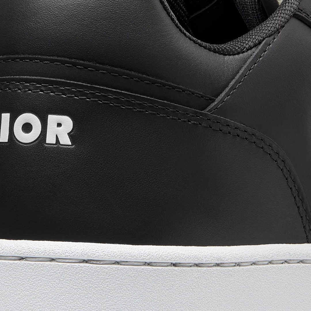 Monogram Black White