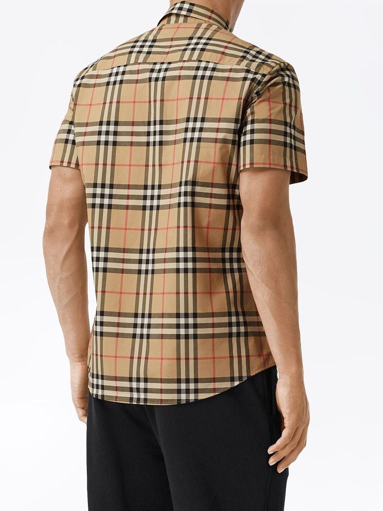 B t-shirt