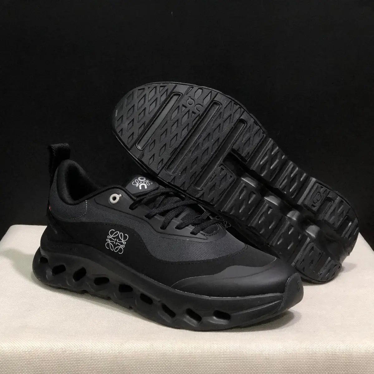 OC Sneakers
