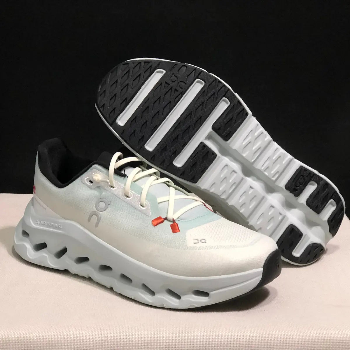 OC Sneakers