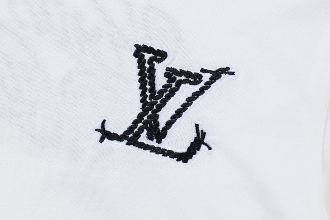 L t-shirt
