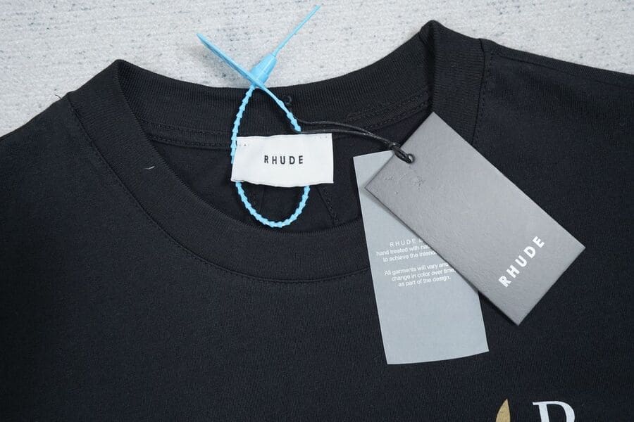 R T-shirt