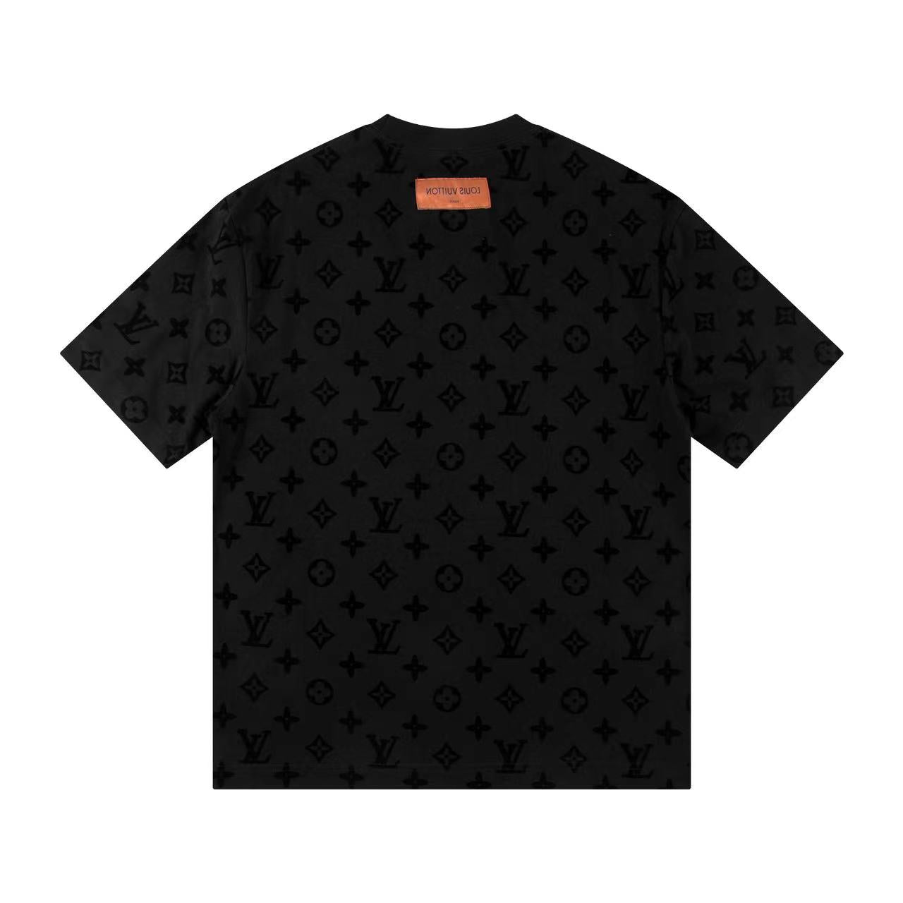 L t-shirt