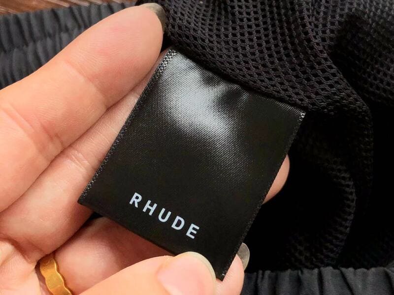 R Shorts 'Black'
