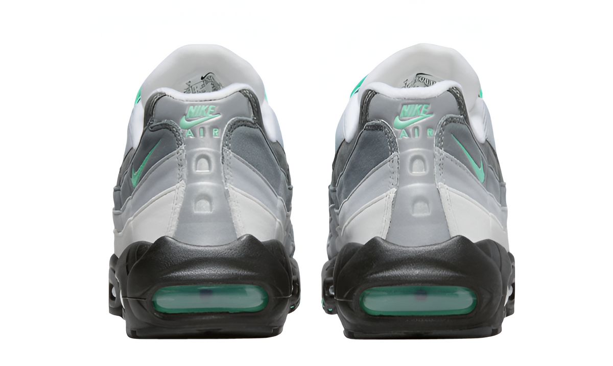 N Sneakers