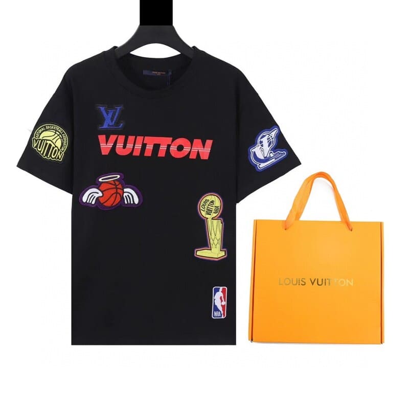 L t-shirt