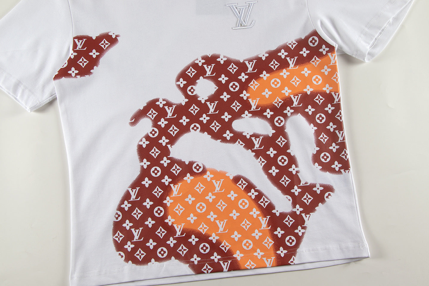 L t-shirt