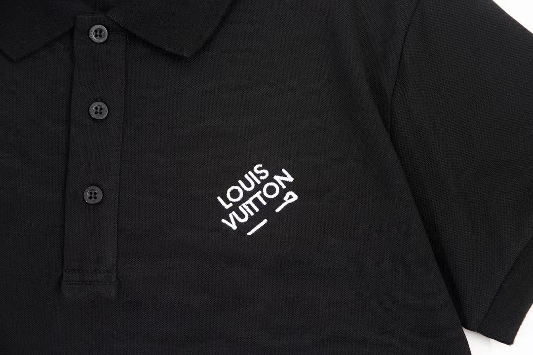 L t-shirt