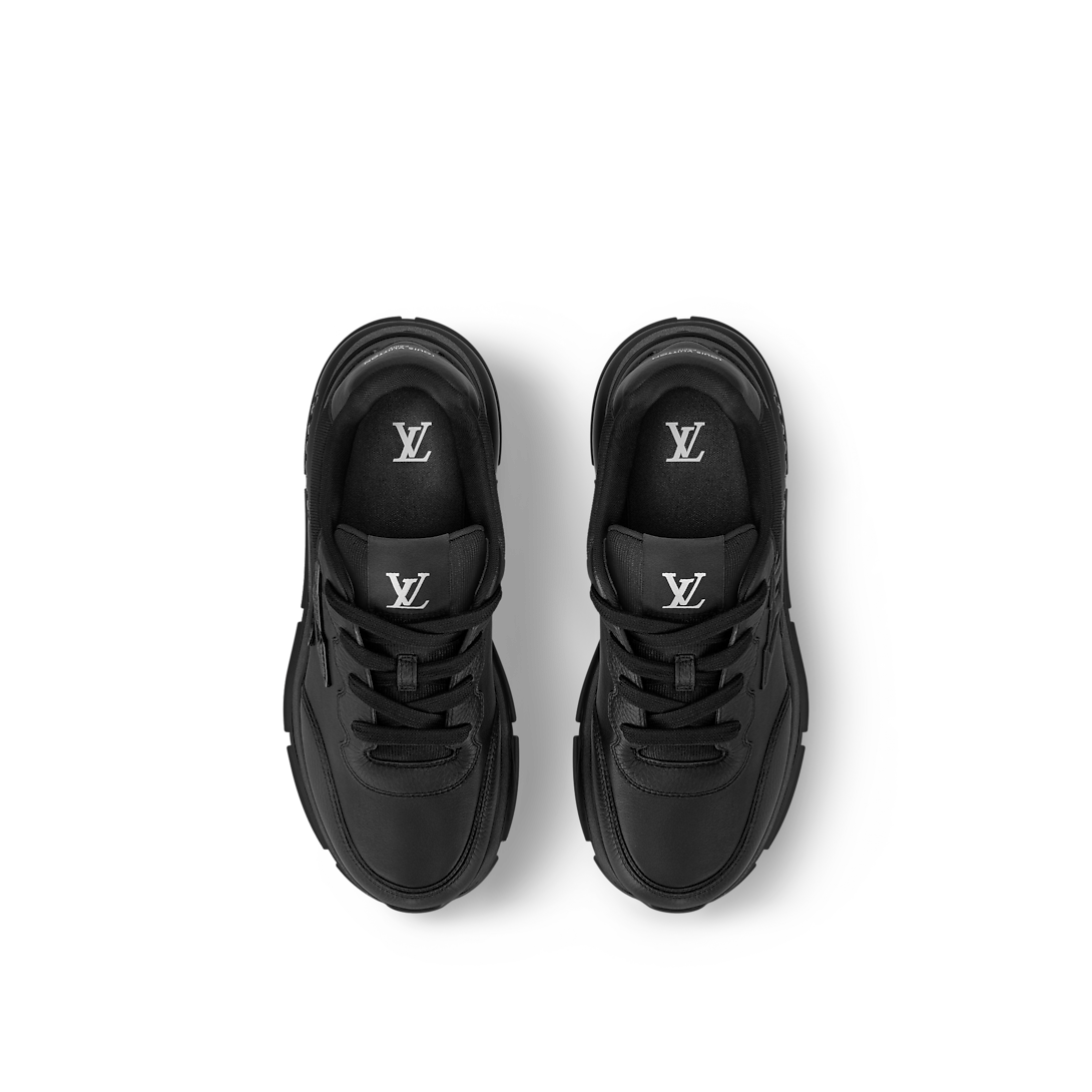 L Sneakers
