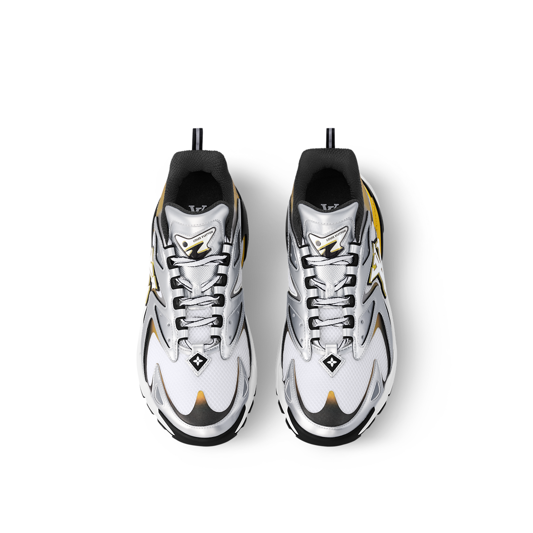 L Sneakers
