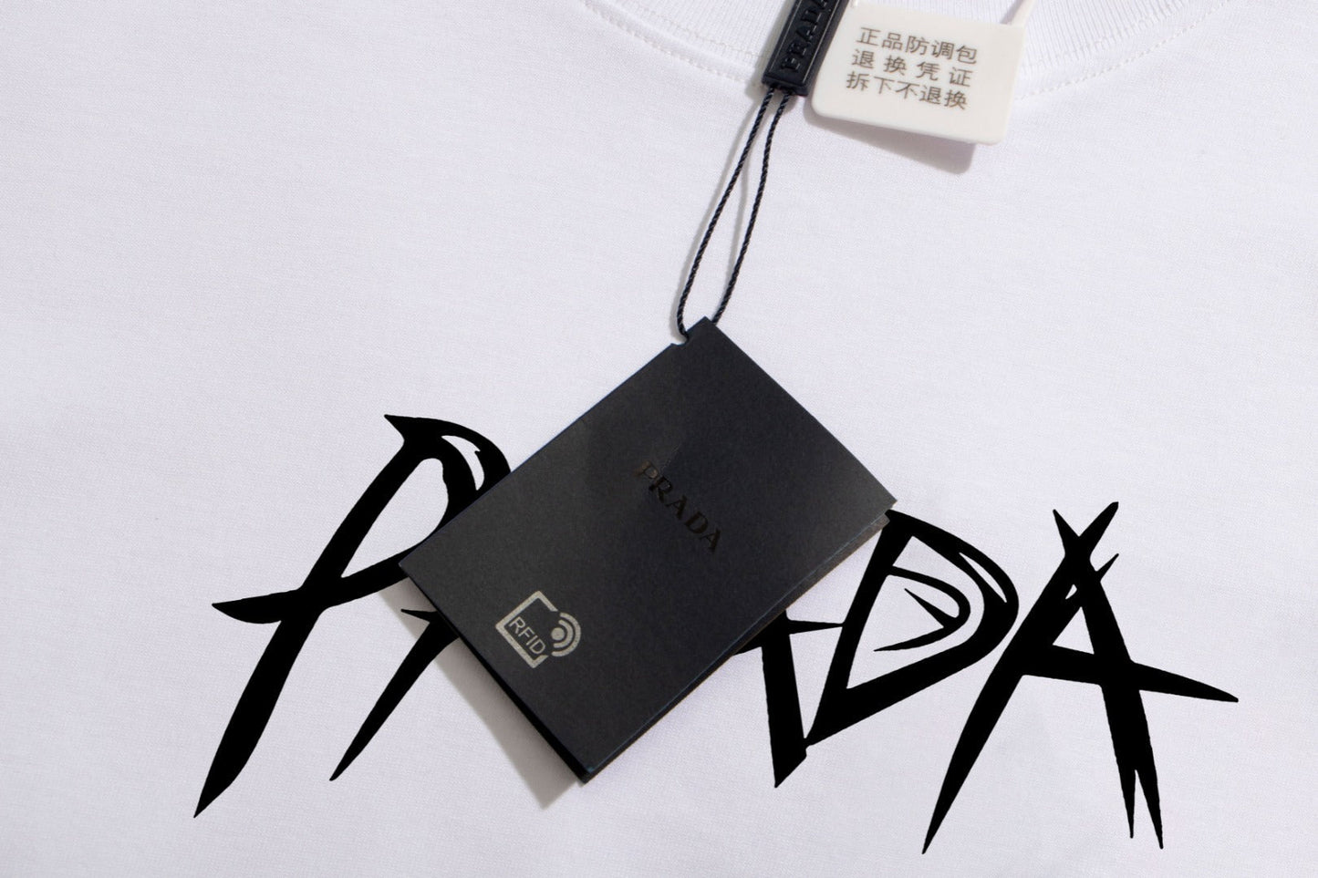 P t-shirt