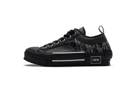 D Sneakaers stylish