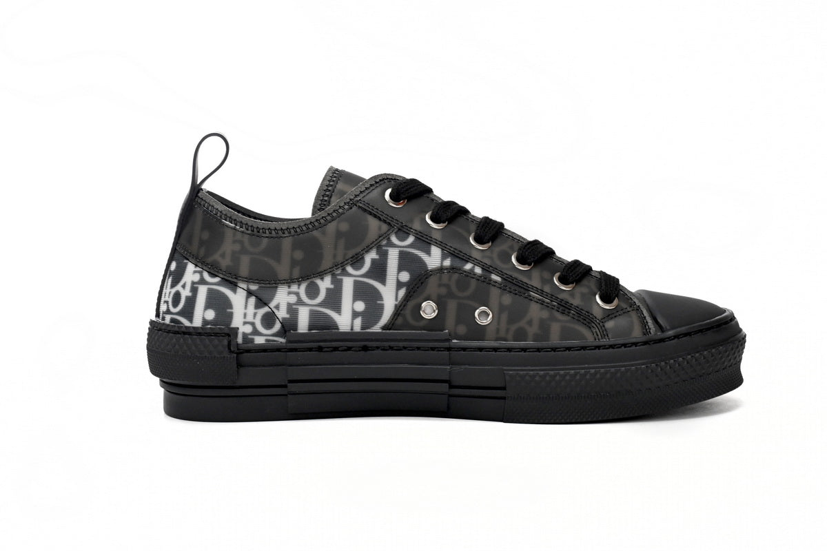 D Sneakaers stylish