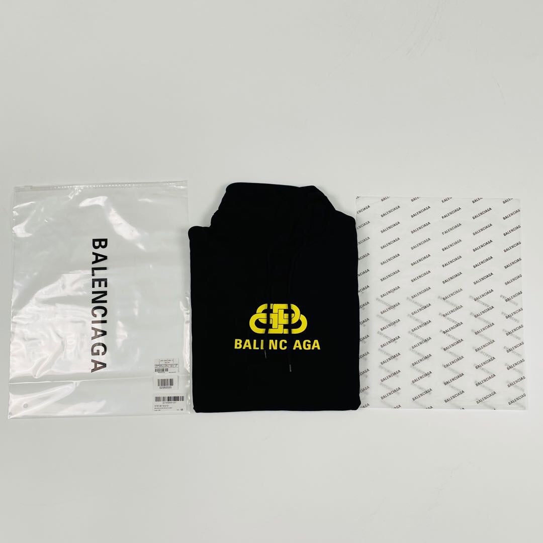 B hoodie