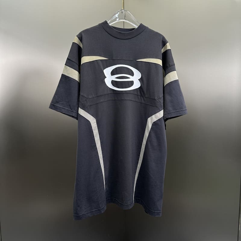 B T-shirt