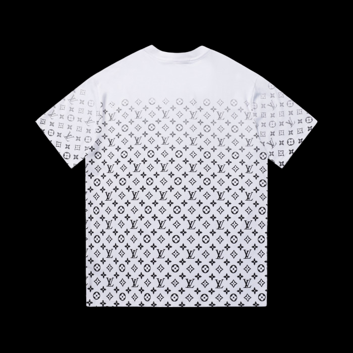 L t-shirt