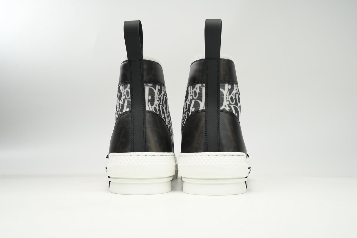 D Sneakaers stylish