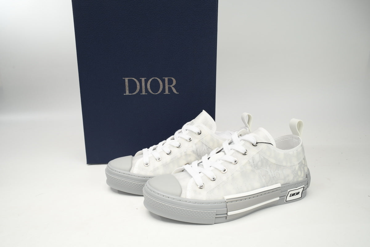 D Sneakaers stylish