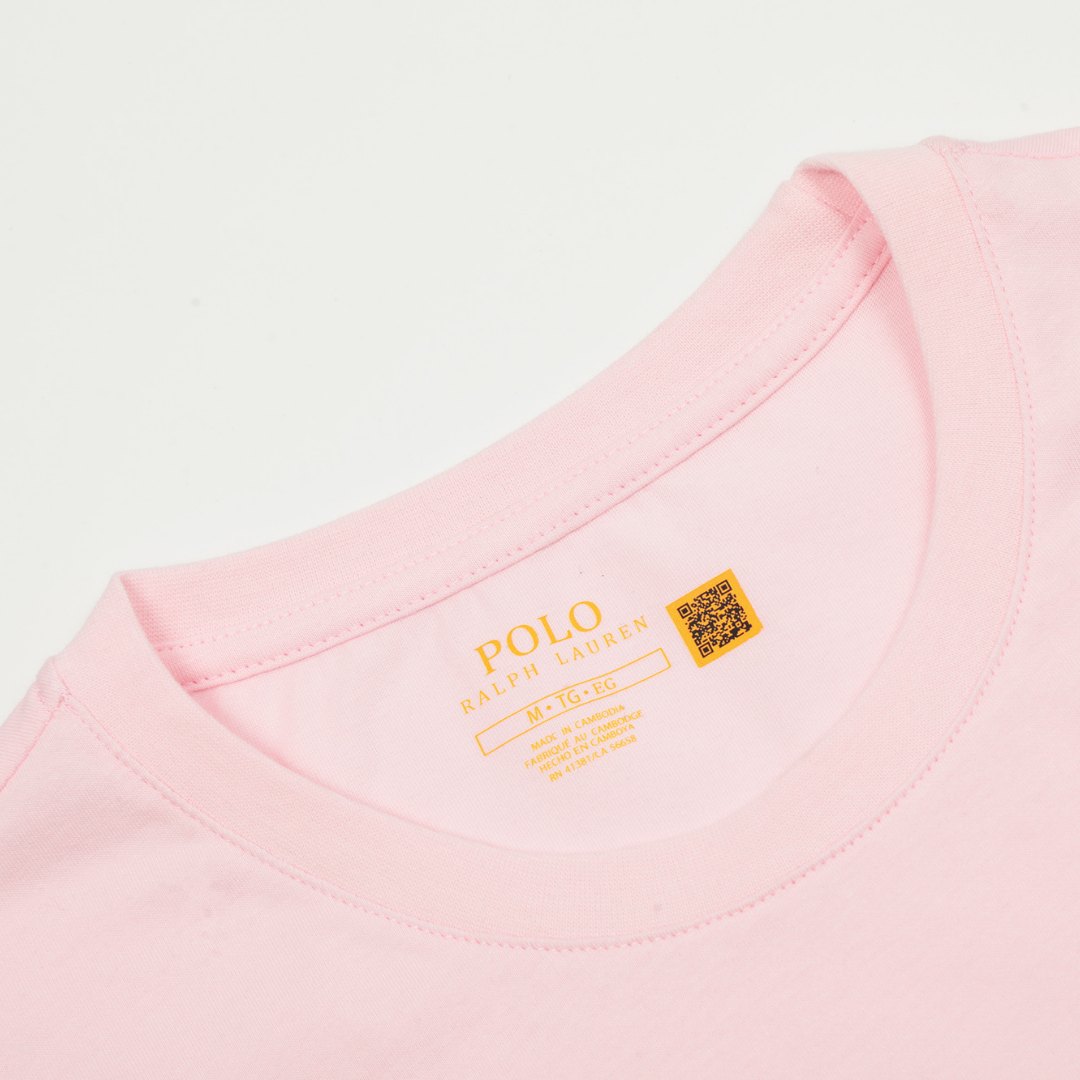 T-shirt pink