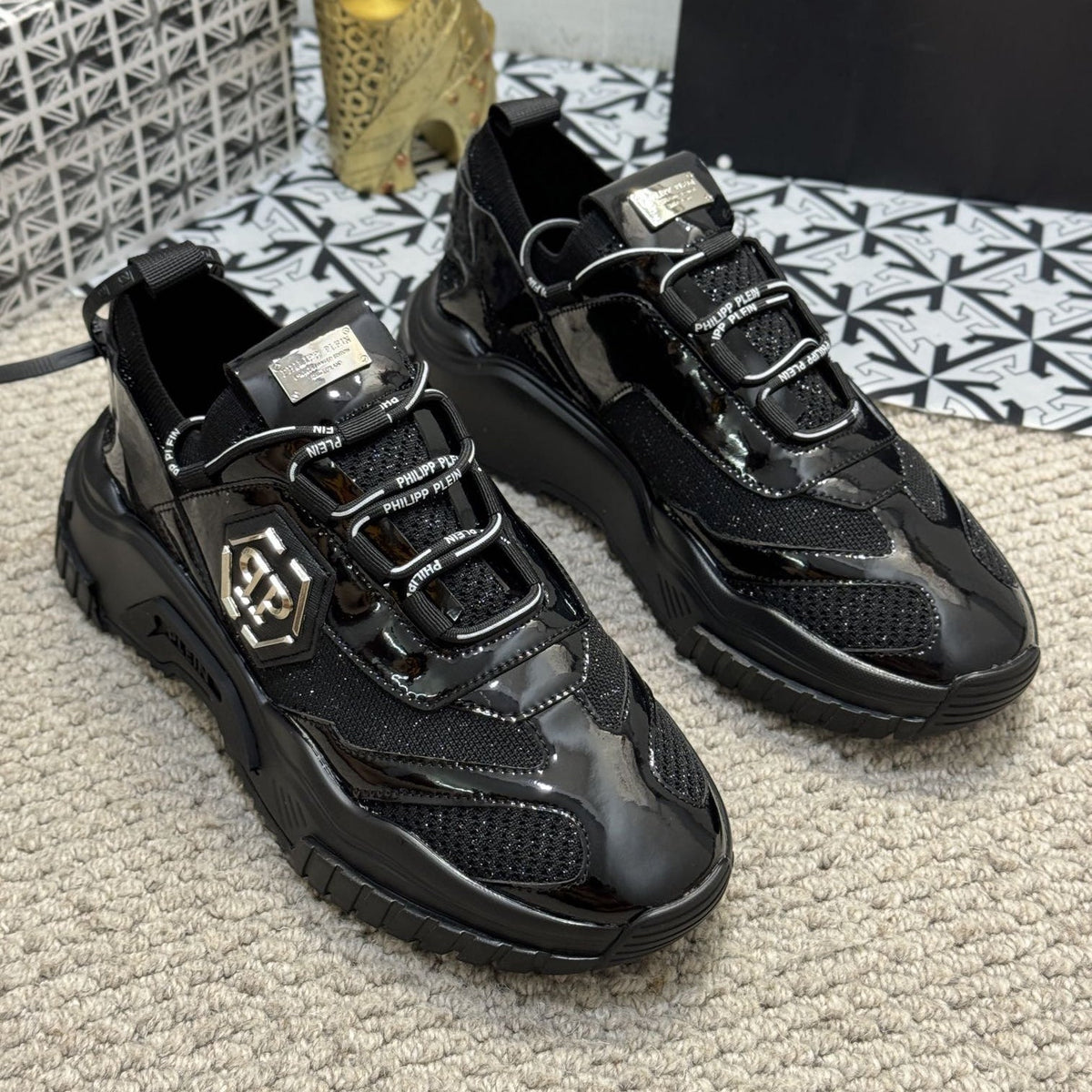 Sneakers