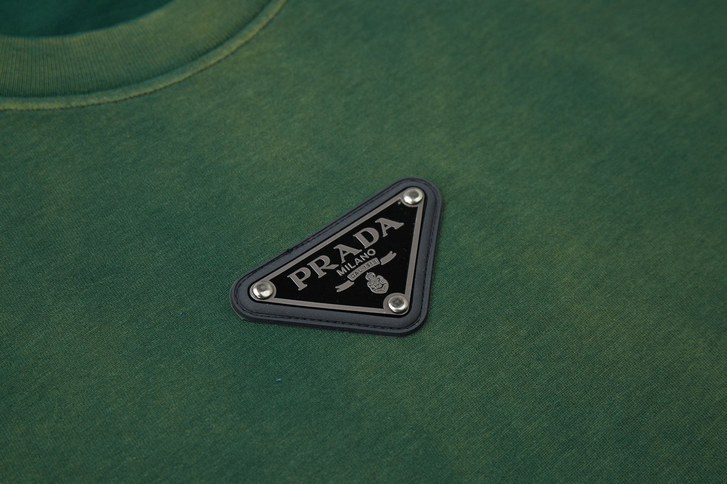 P t-shirt