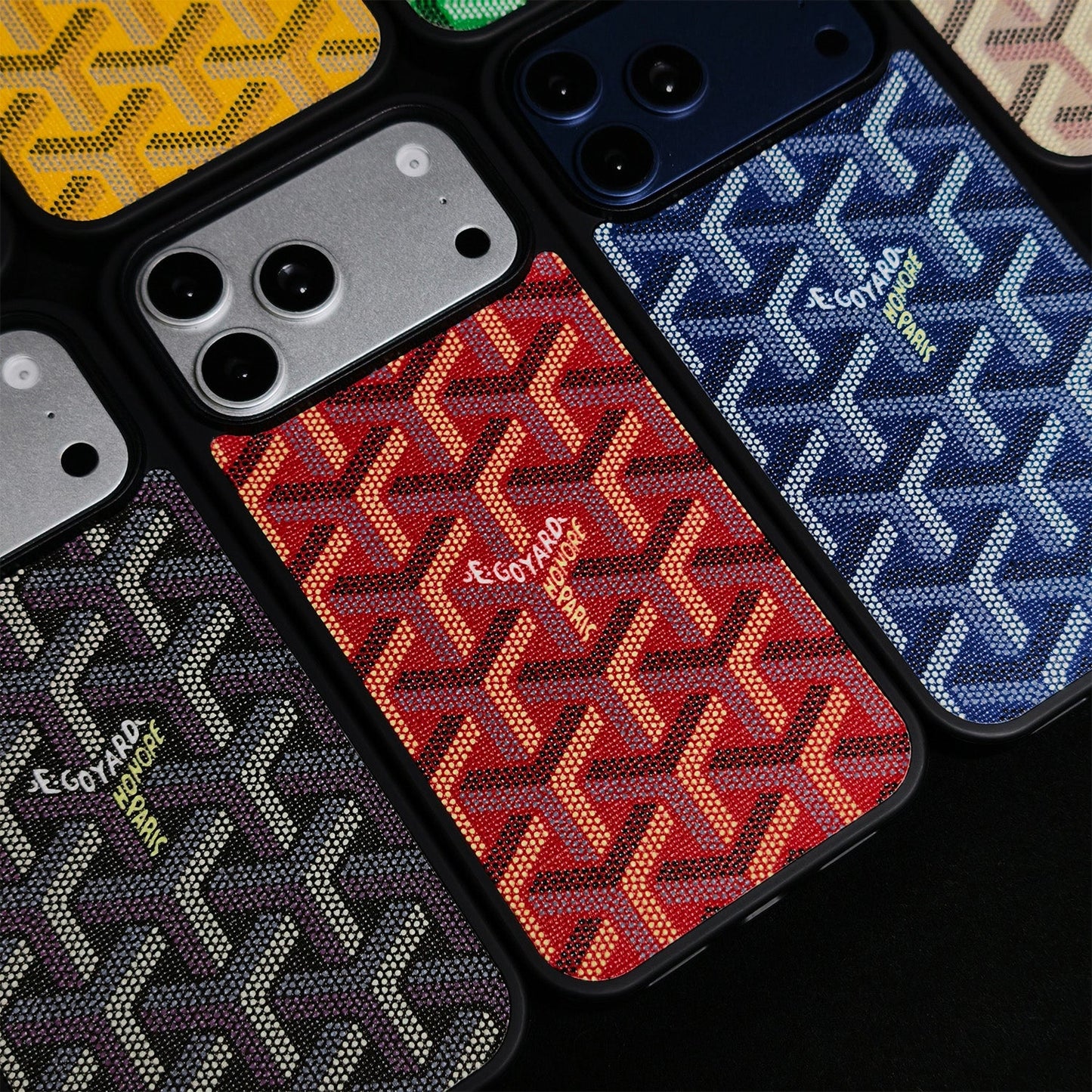 PHONE CASE RED