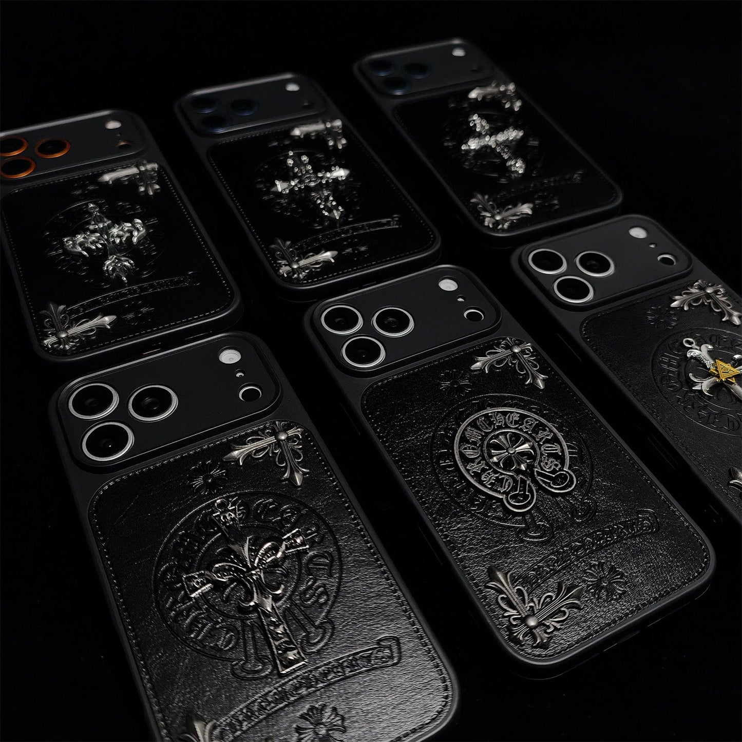 PHONE CASE HEART EMBOSSED