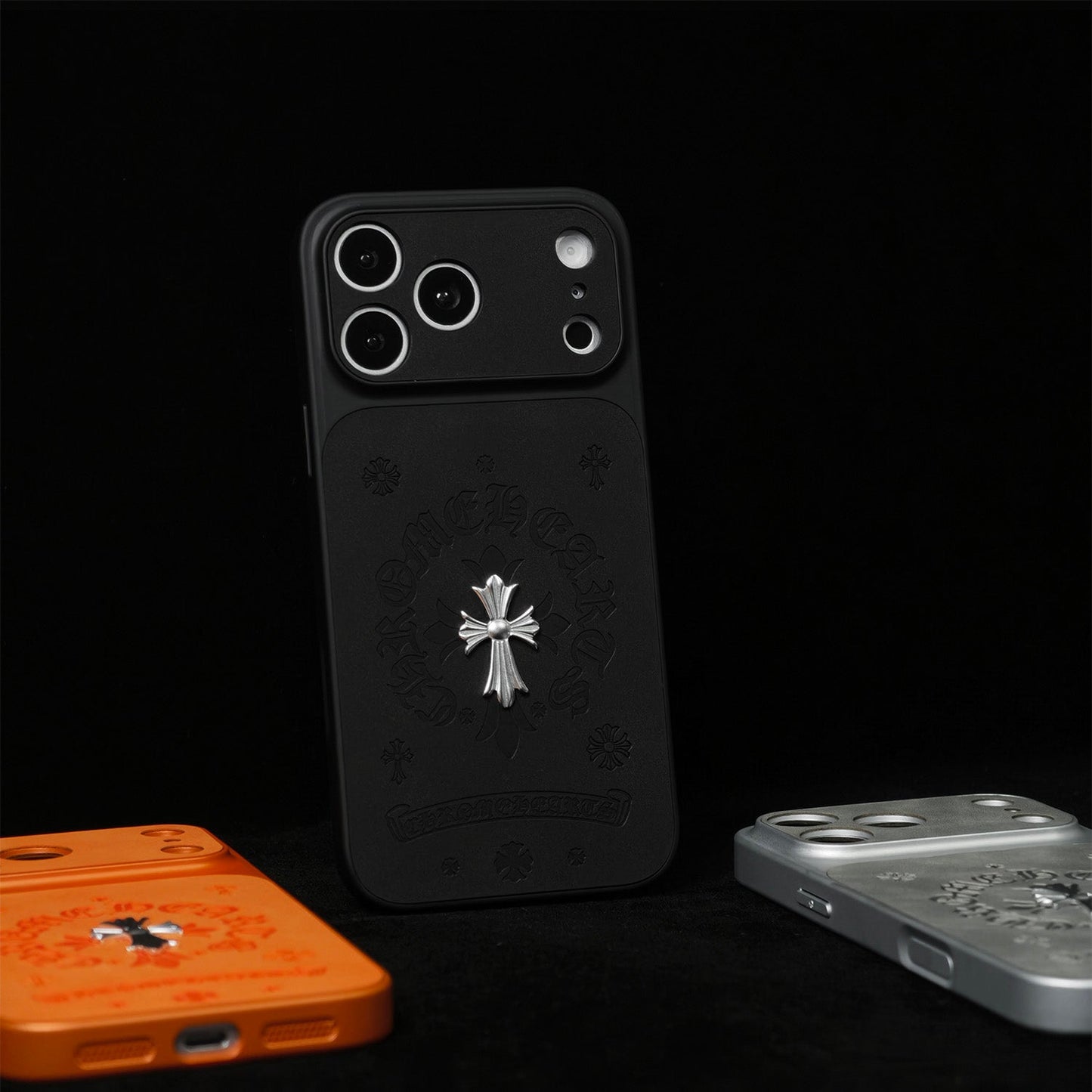 PHONE CASE PENDANT
