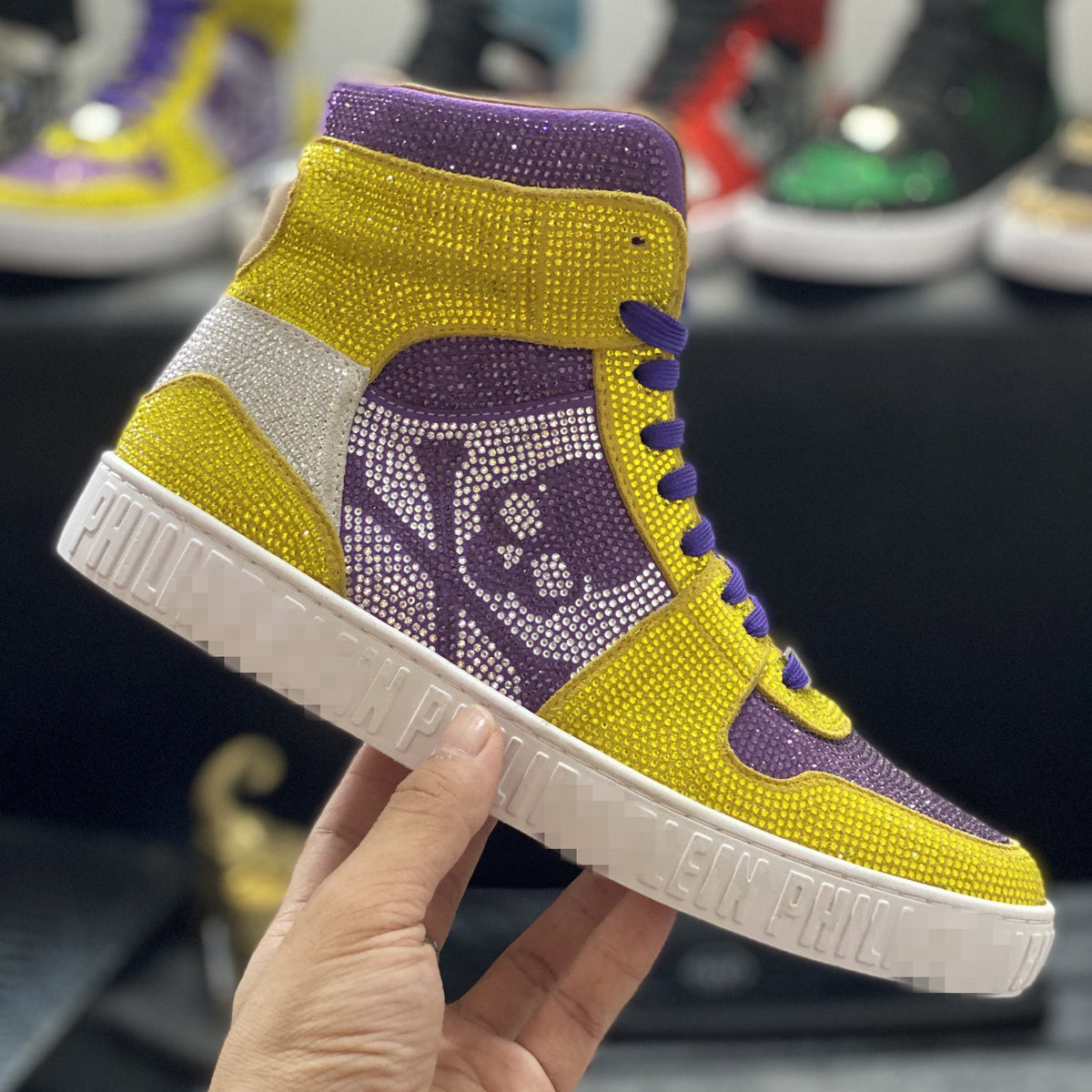 Sneakers