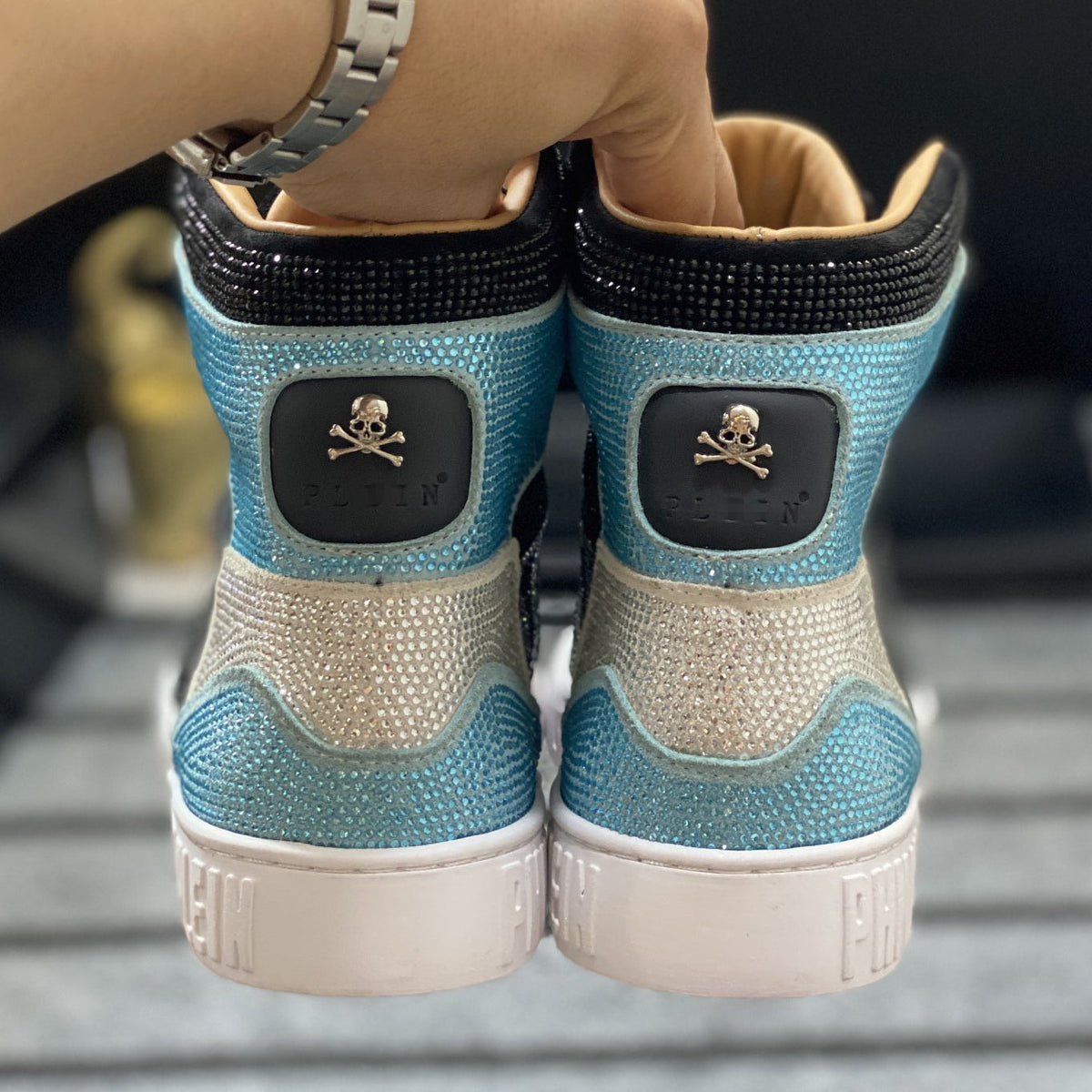 Sneakers