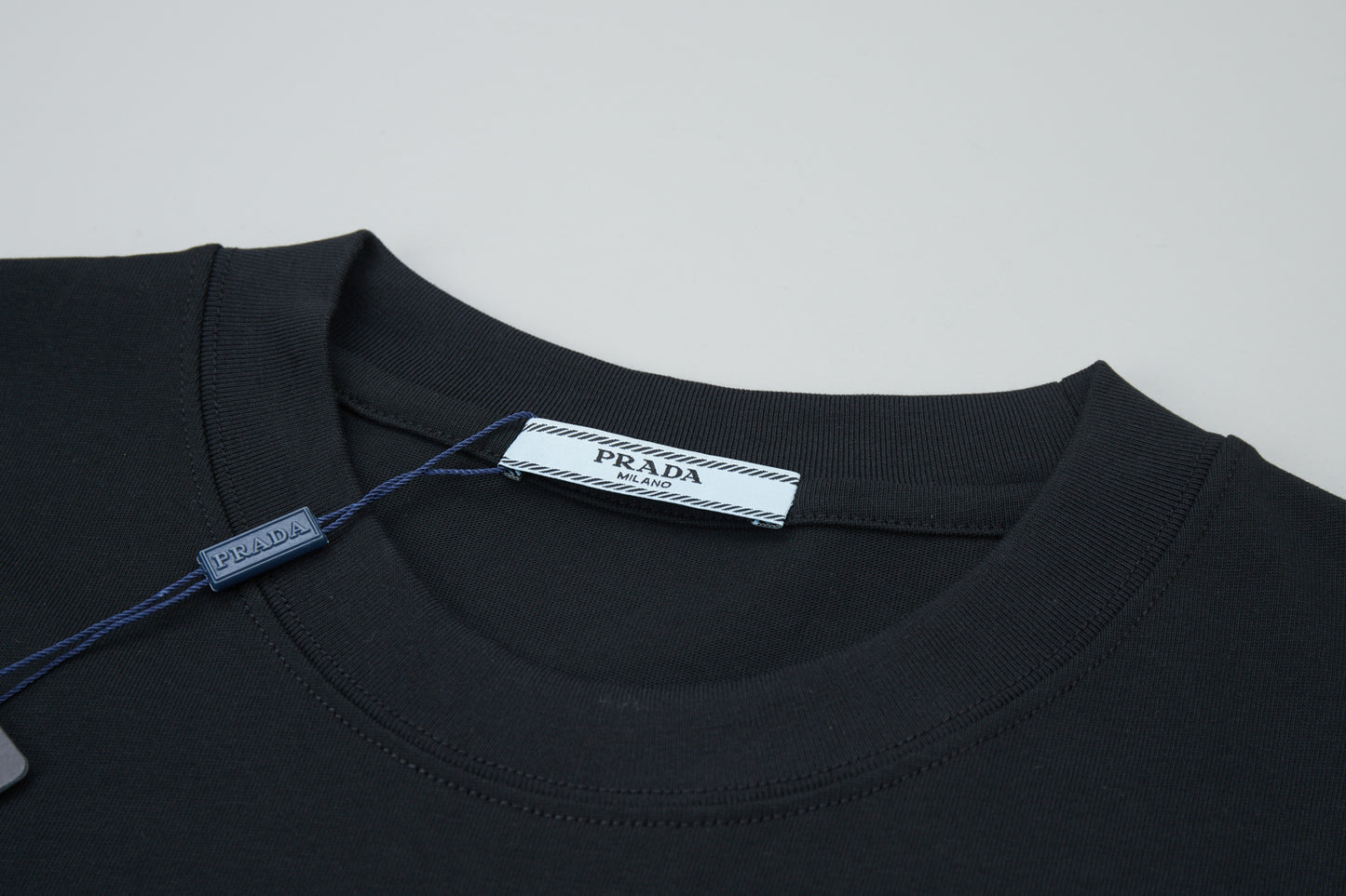 P t-shirt