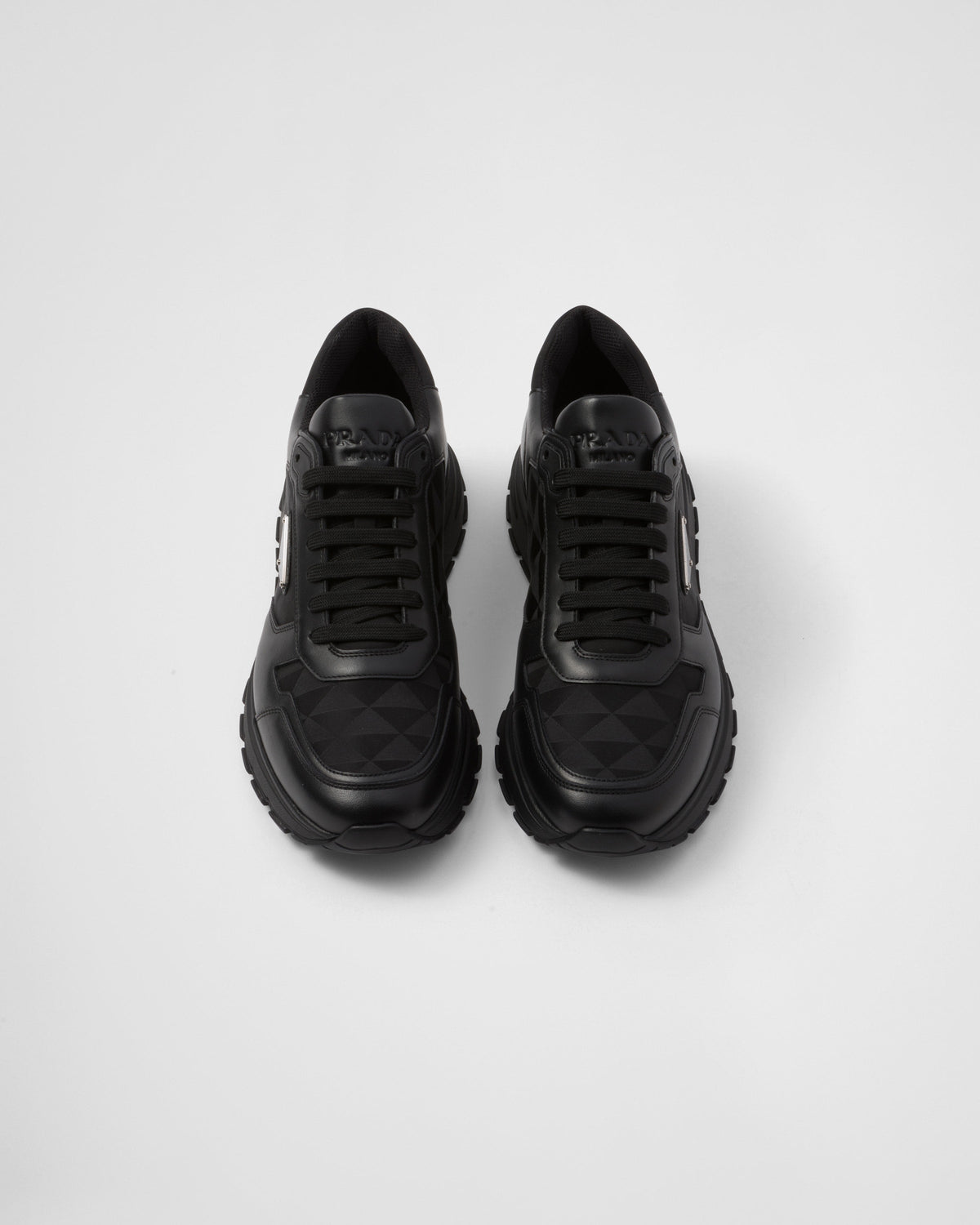 P Sneakers