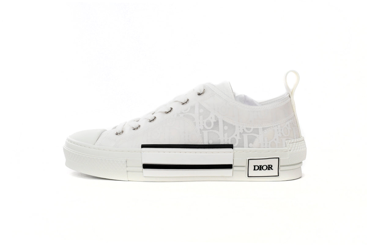 D Sneakaers stylish