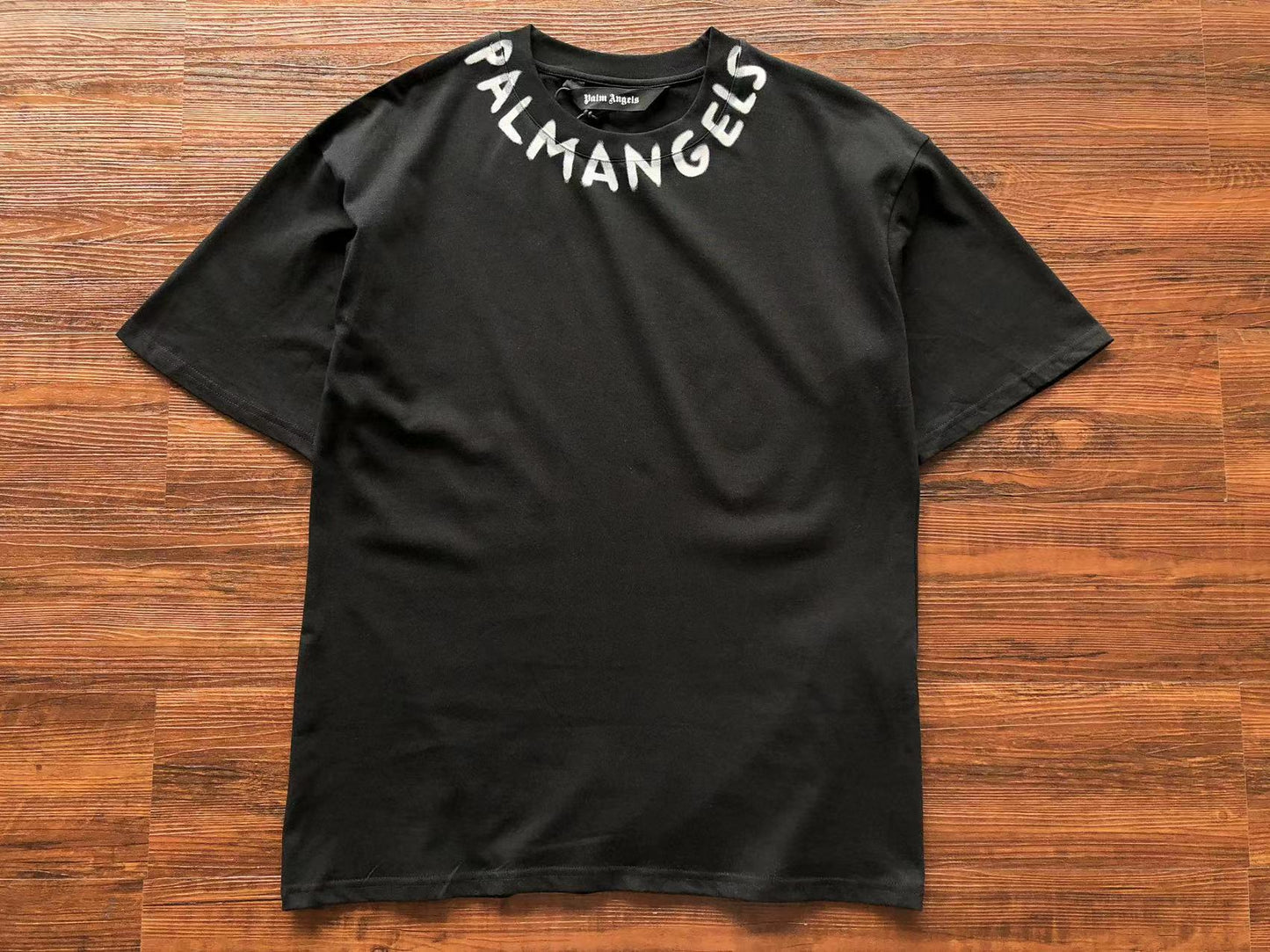 P t-shirt