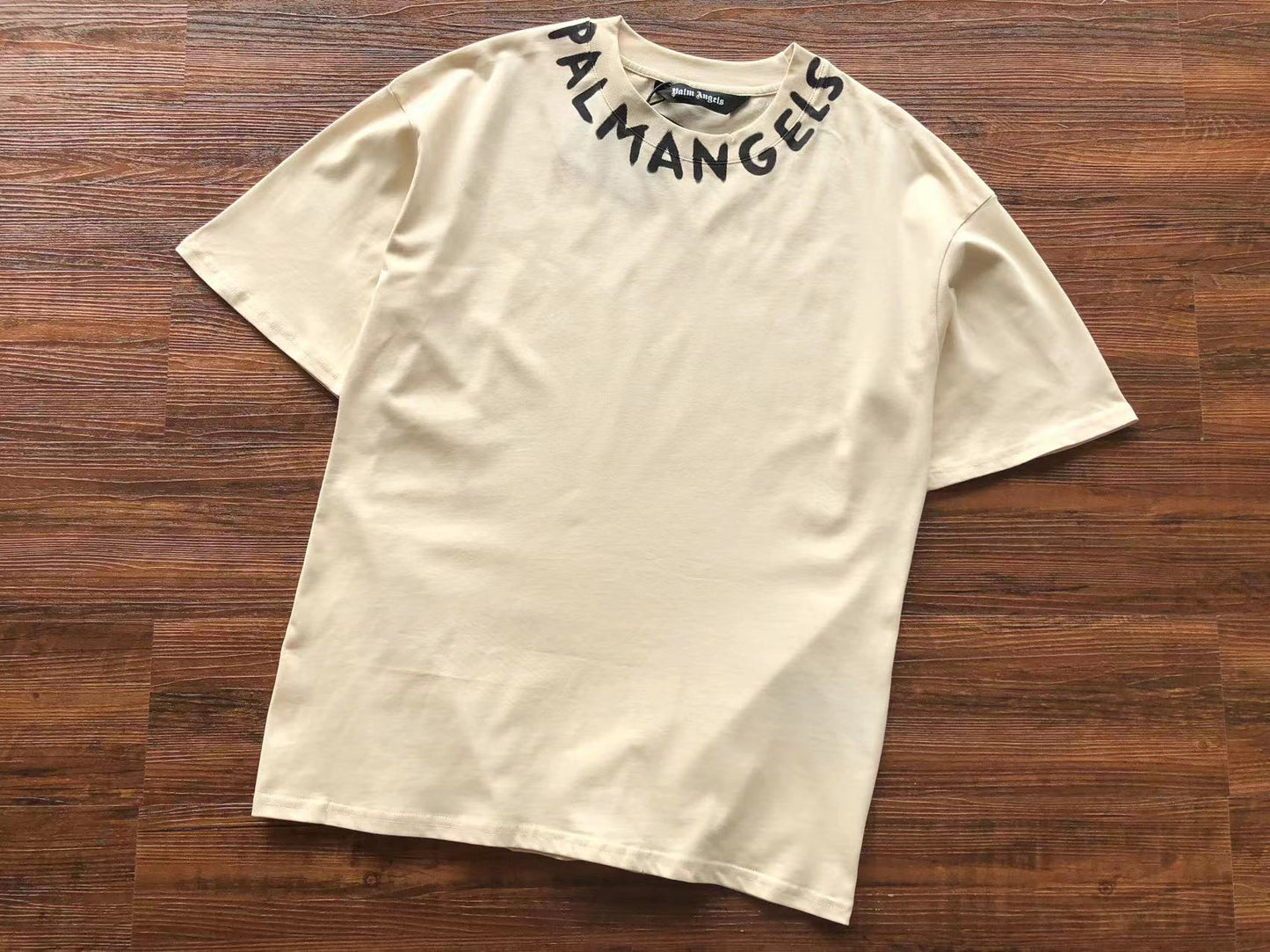 P t-shirt