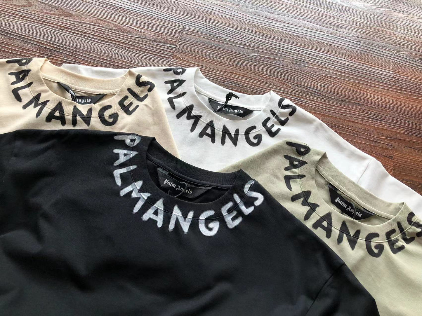 P t-shirt