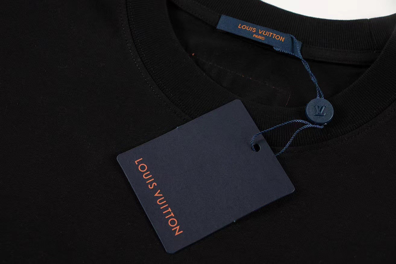 L t-shirt