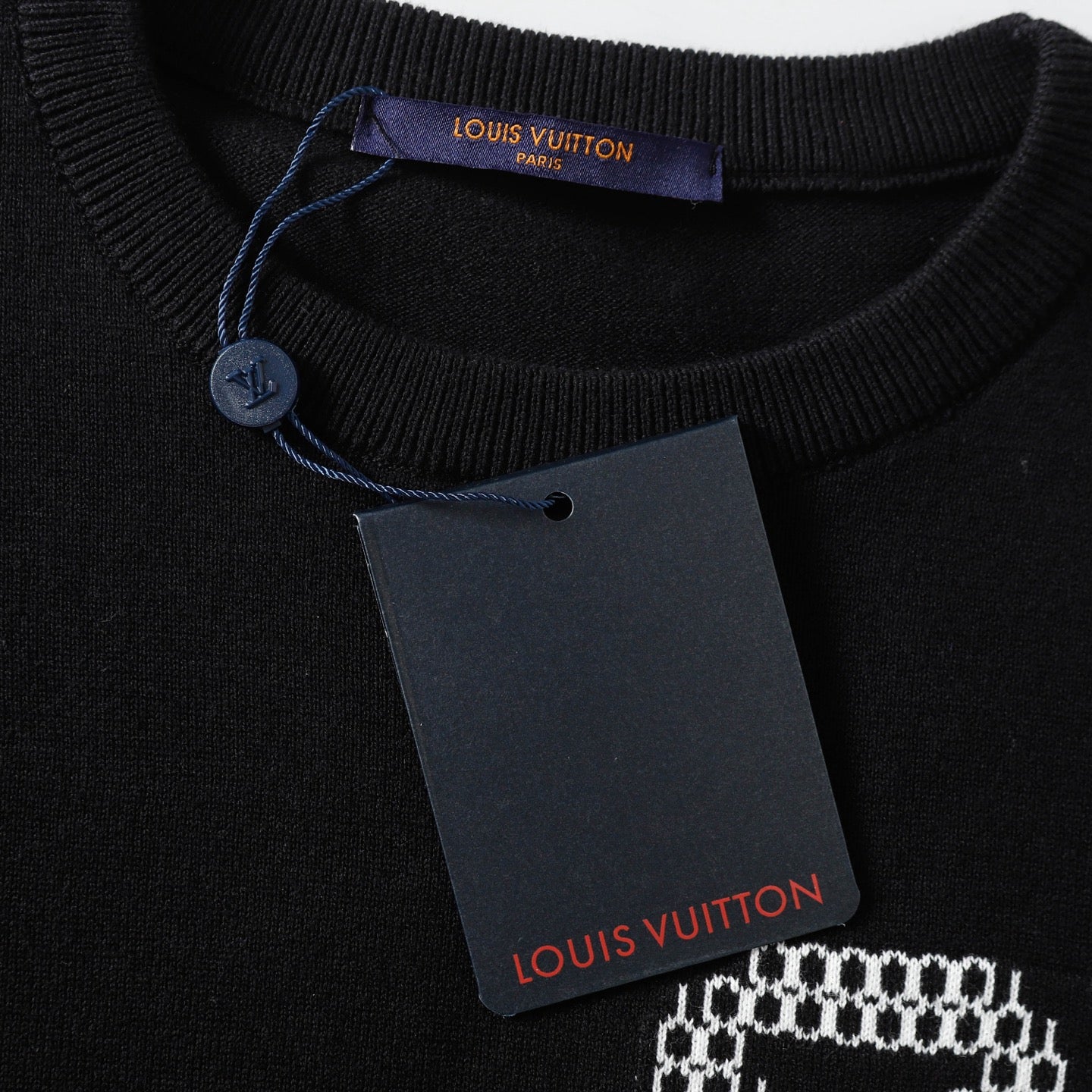 L t-shirt