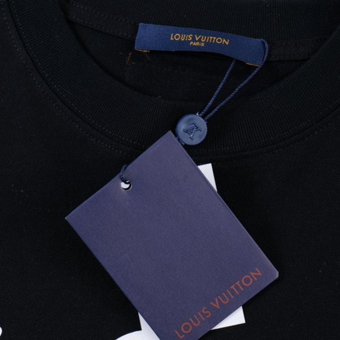 L t-shirt