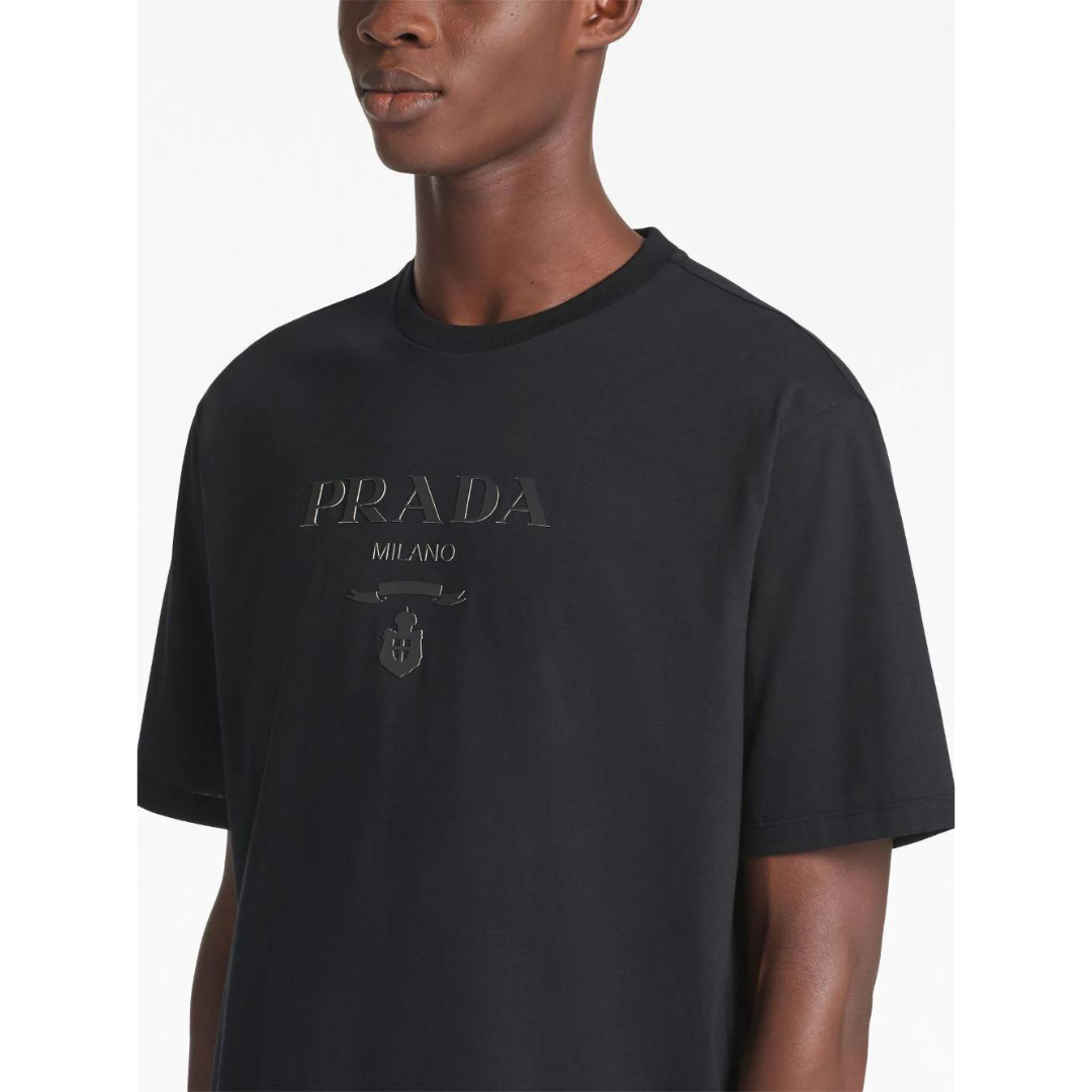 P t-shirt