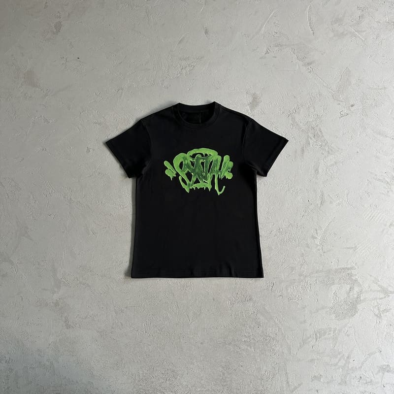 S t-shirt
