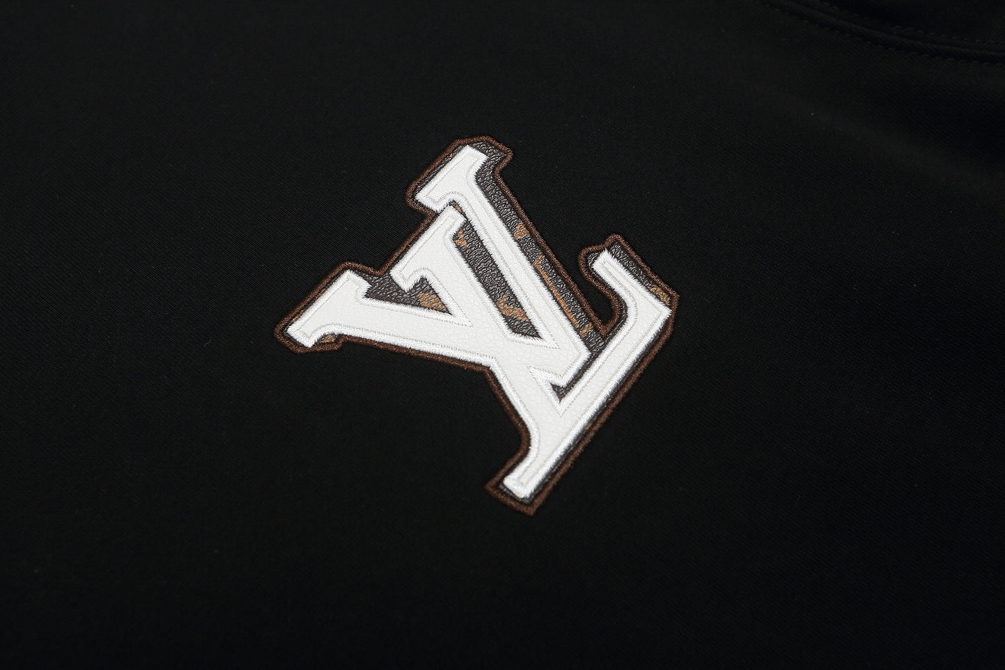 L hoodie