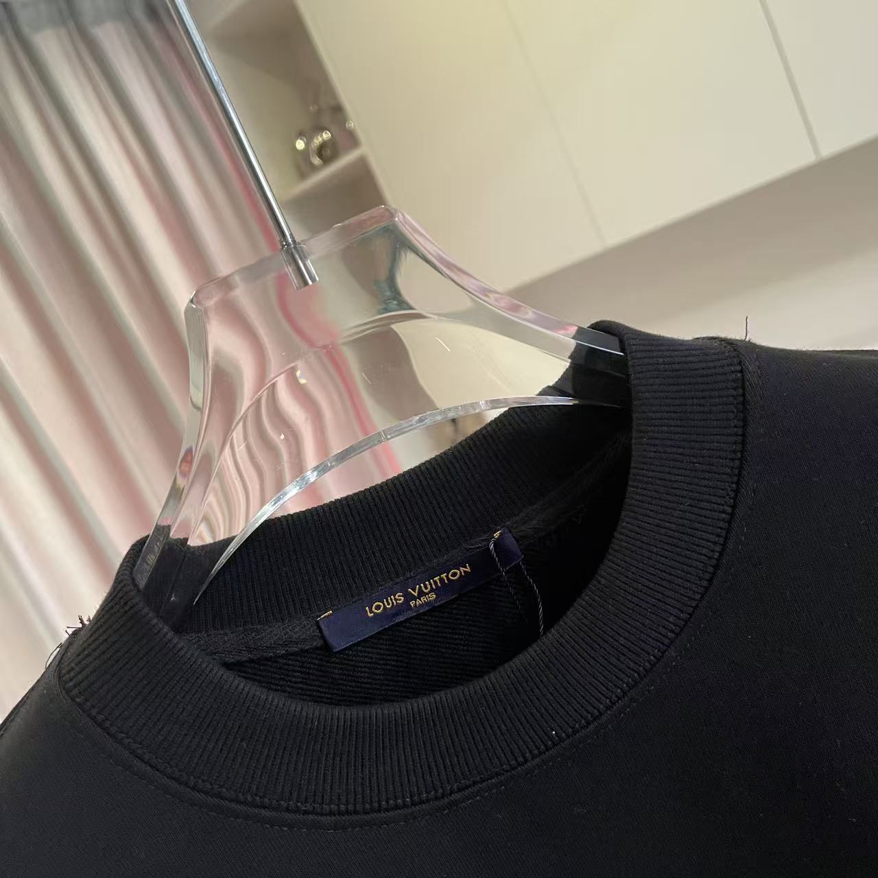 L hoodie