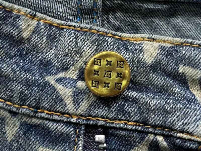 M denim shorts